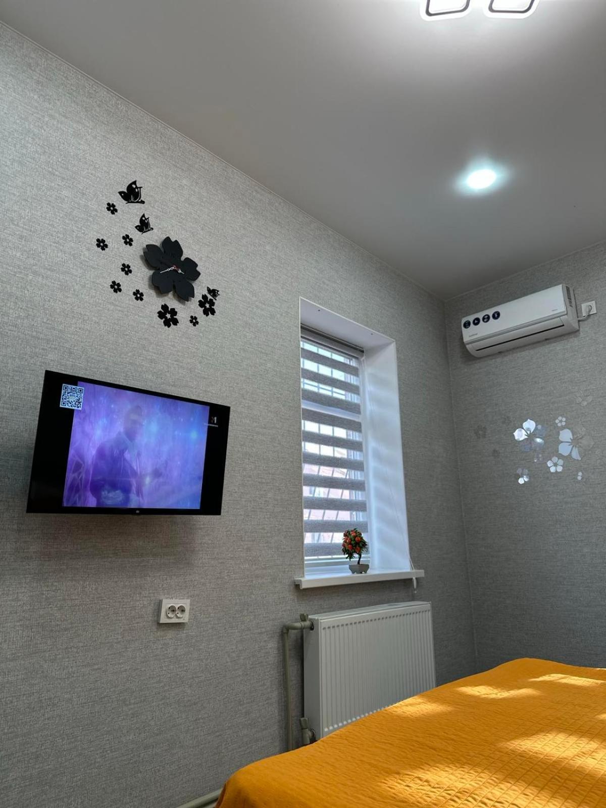 Kuznechnaya Street Apartment Kharkiv Exterior photo